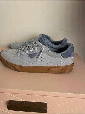 Reef Light Gray and Navy Suede Sneakers with Gum Sole
